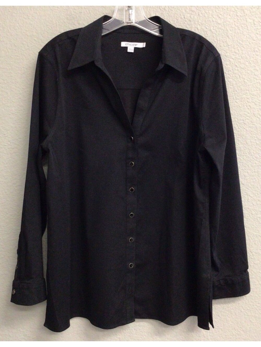 Chicos Women's Poplin Solid Long Sleeve Shirt Black Stretch Size 14 Gold Buttons
